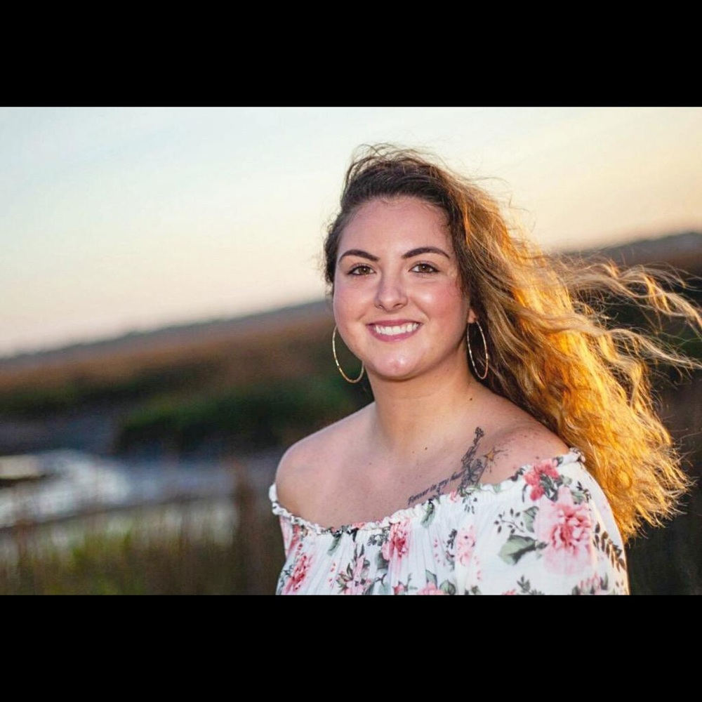 Meet your Posher, Dakota